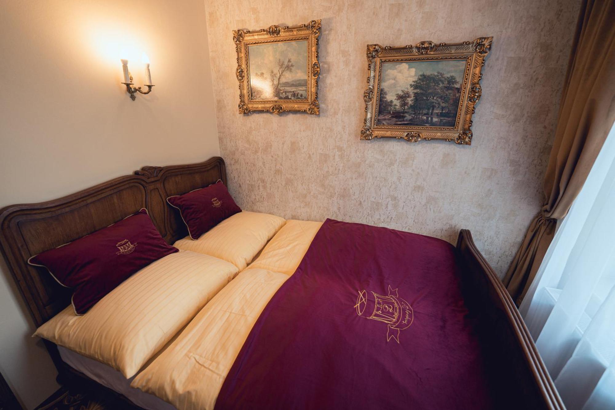 Hotel Svatojansky Dvur Praag Kamer foto