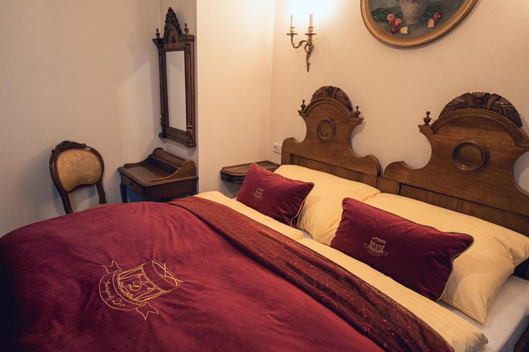 Hotel Svatojansky Dvur Praag Kamer foto